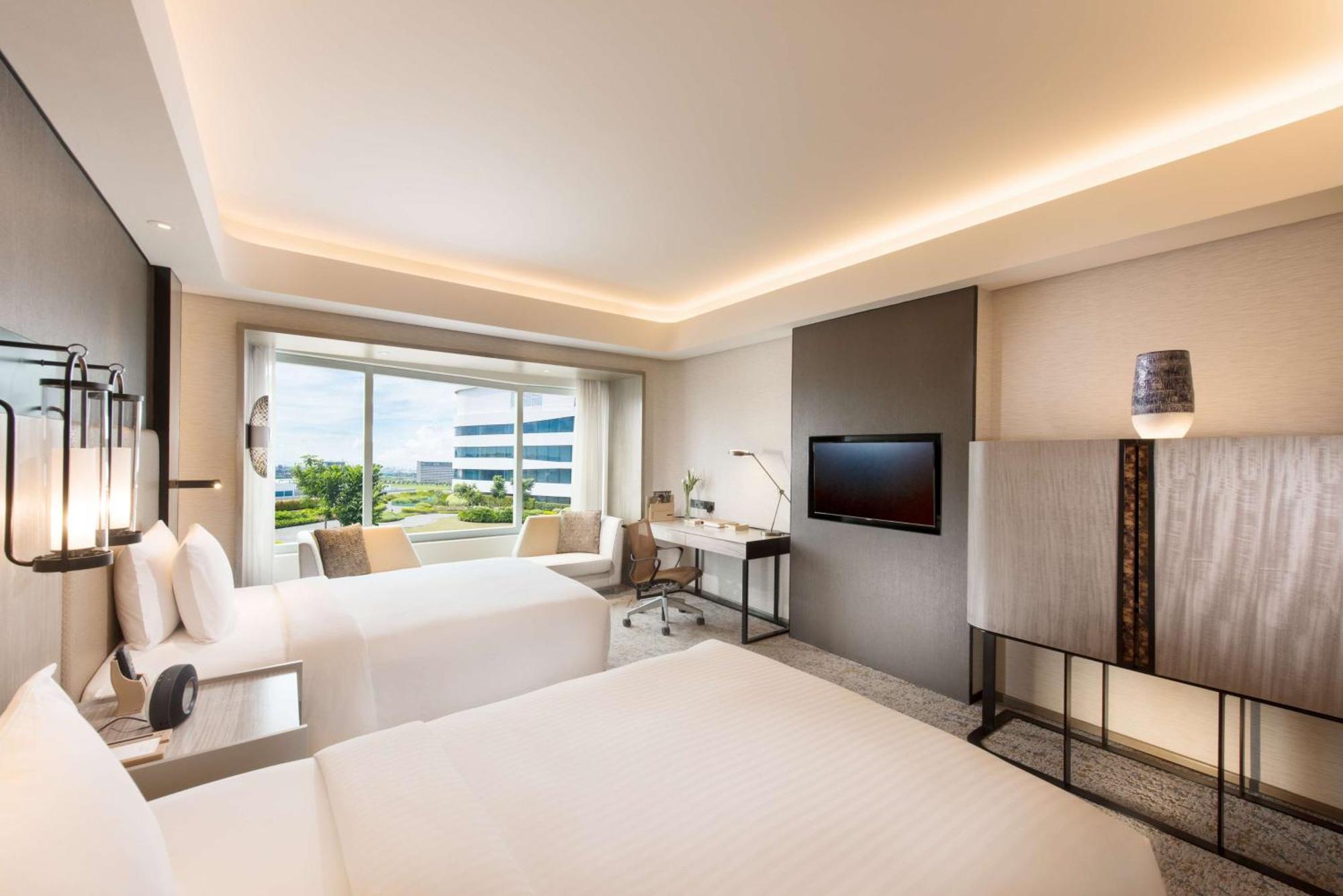 Conrad Manila 5*