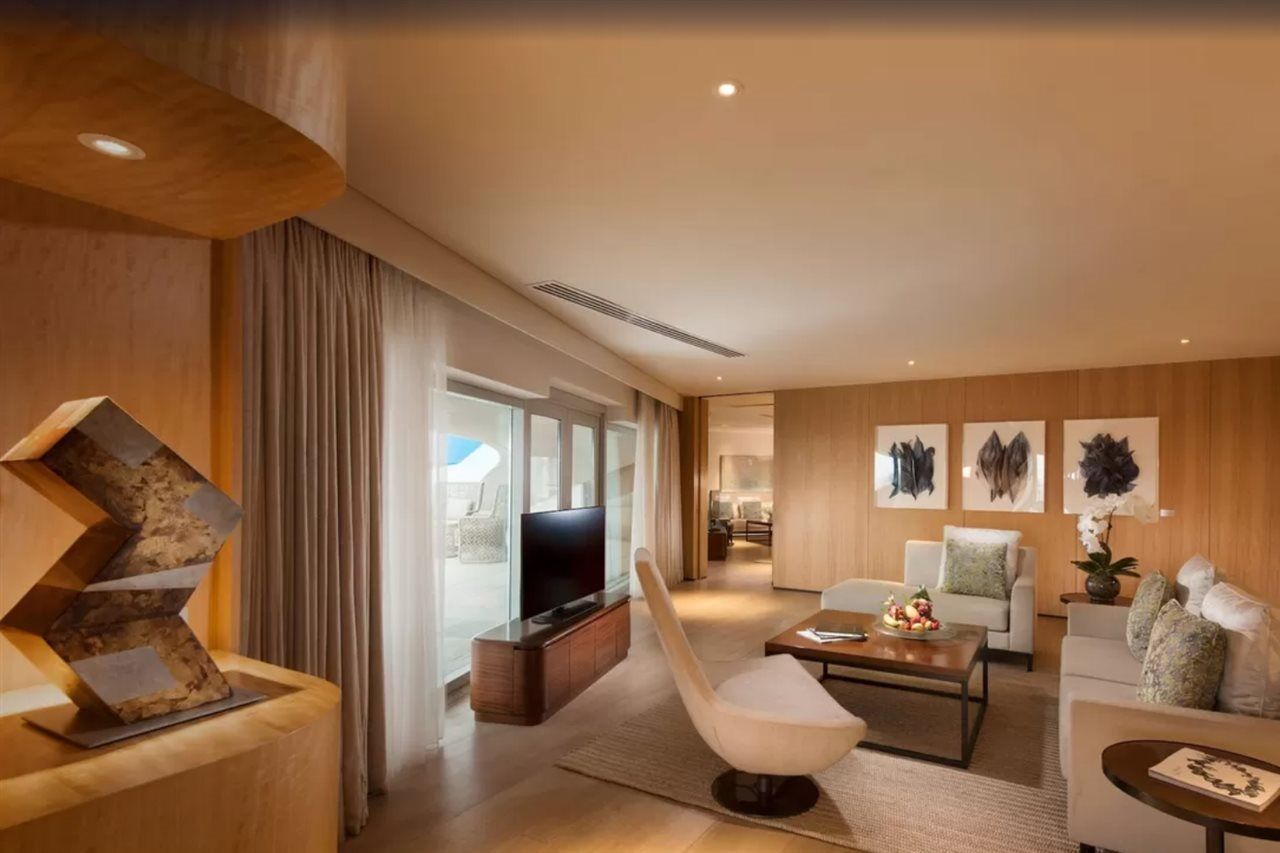 Hotel Conrad Manila 5*